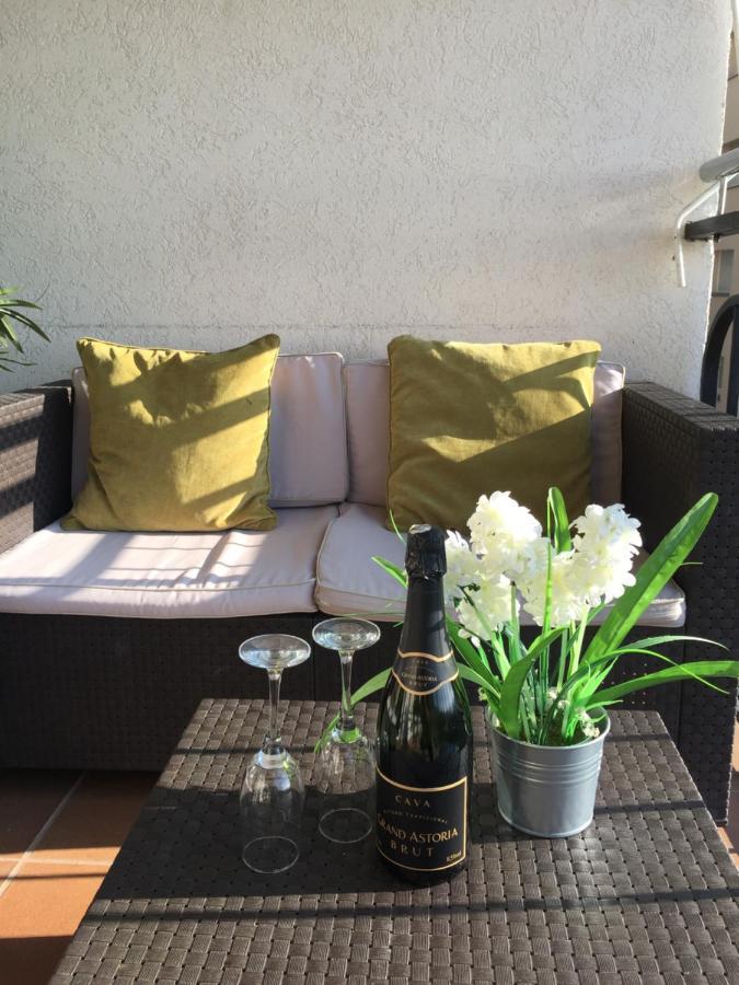 The Hollidays Apartment กาเลญา ภายนอก รูปภาพ