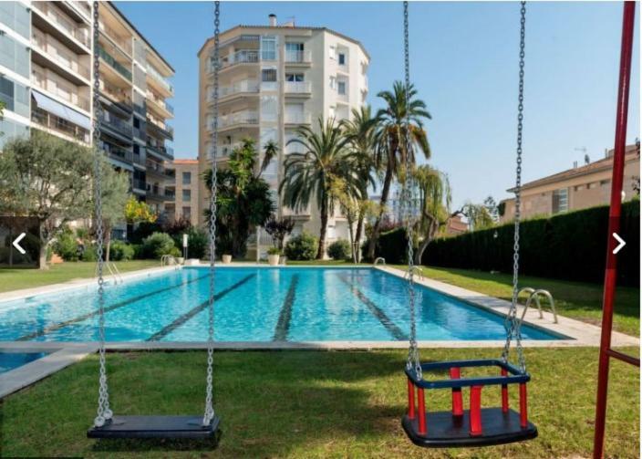 The Hollidays Apartment กาเลญา ภายนอก รูปภาพ